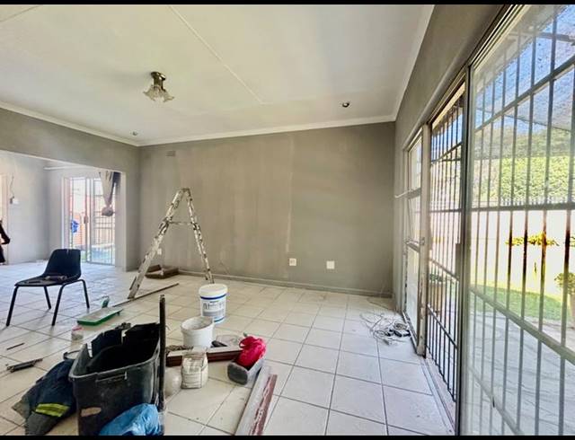 3 BEDROOM HOUSE FOR SALE IN VANDERBIJLPARK CW 3